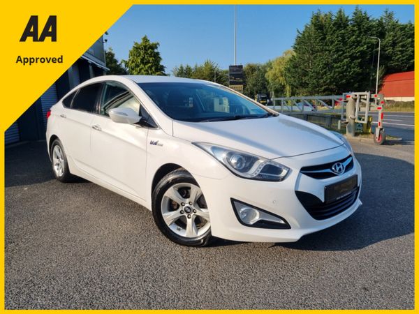 Hyundai i40 Saloon, Diesel, 2015, White