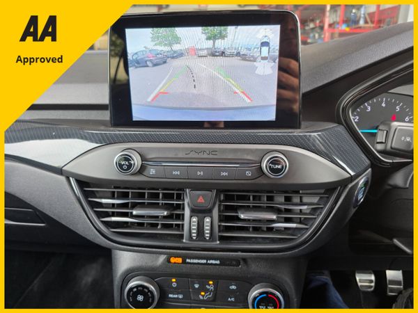 Ford Focus Hatchback, Petrol, 2019, Black