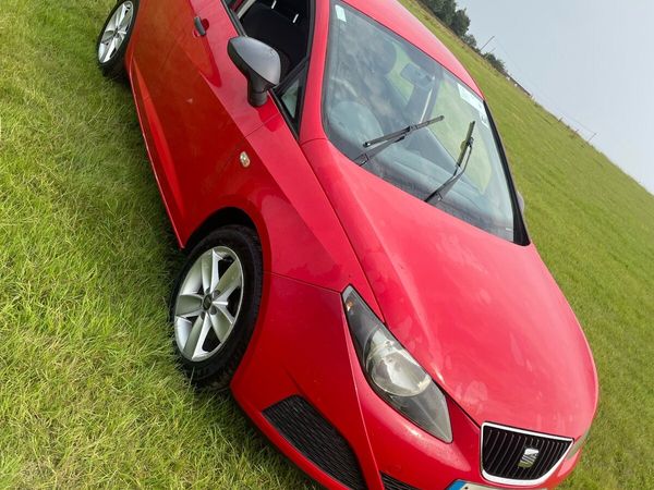 SEAT Ibiza Hatchback, Petrol, 2010, Red