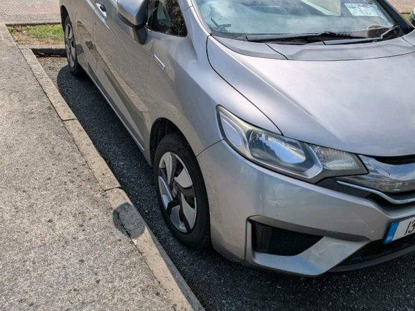Honda Fit Hatchback, Petrol Hybrid, 2013, Silver