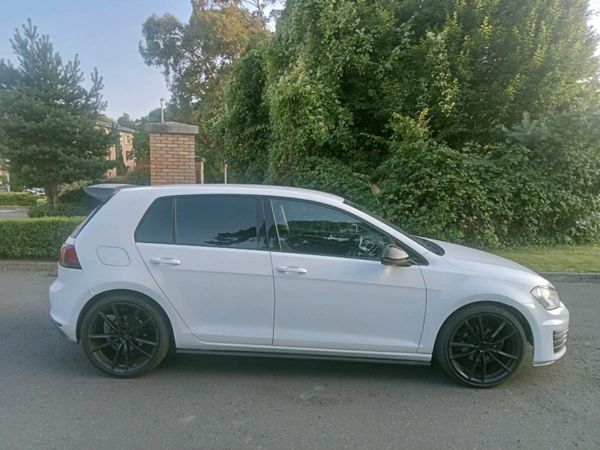 Volkswagen Golf Estate, Diesel, 2014, White