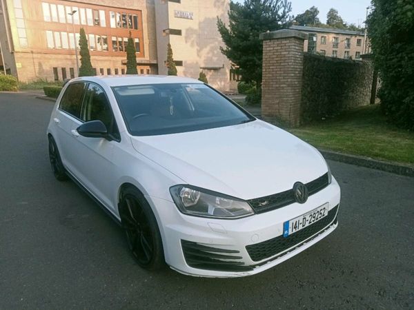 Volkswagen Golf Estate, Diesel, 2014, White