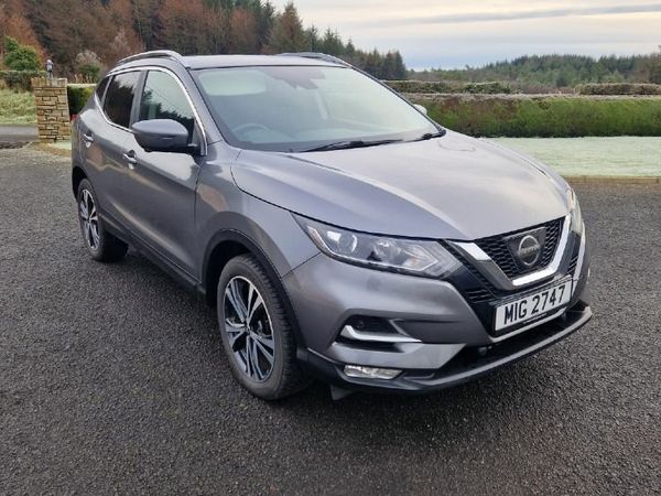 Nissan Qashqai SUV, Diesel, 2017, Grey