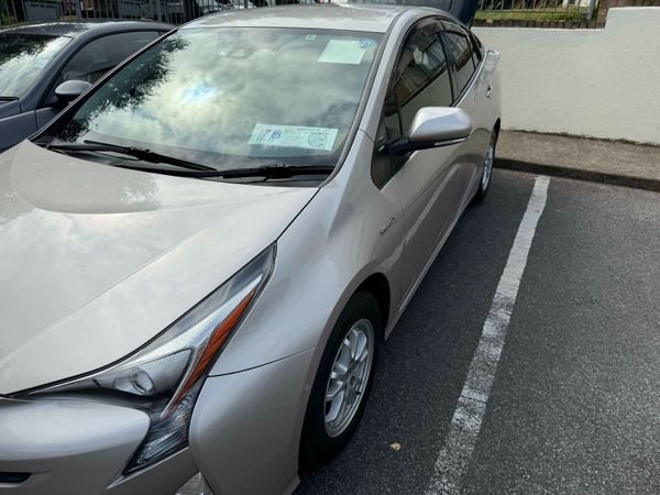 Toyota Prius Hatchback, Petrol Hybrid, 2018, Beige