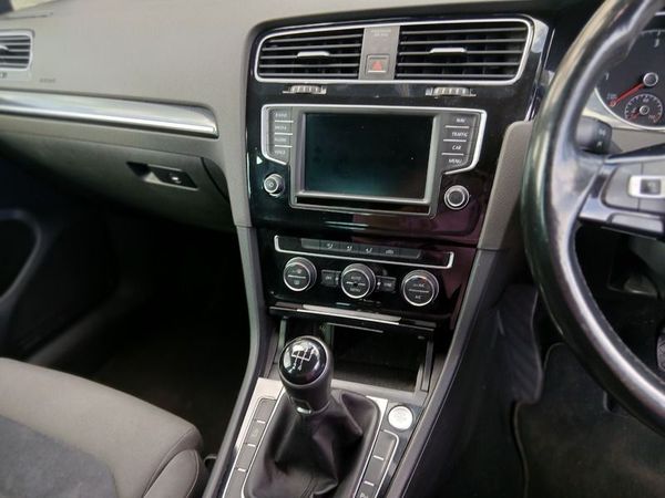Volkswagen Golf Estate, Diesel, 2016, Silver