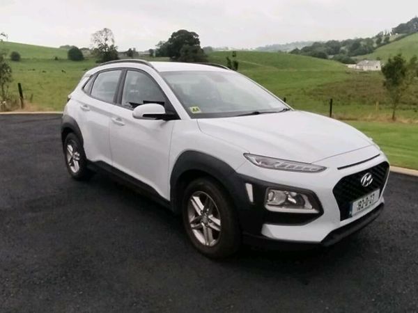Hyundai KONA MPV, Petrol, 2018, White