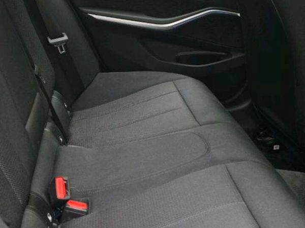BMW 3-Series Estate, Petrol Hybrid, 2022, Grey