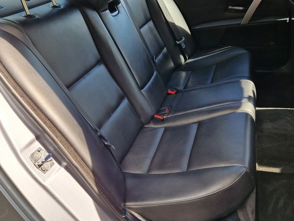 BMW 5-Series Saloon, Diesel, 2007, Grey
