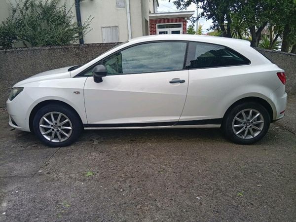 SEAT Ibiza MPV, Petrol, 2012, White