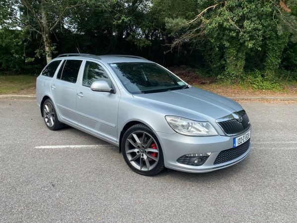 Skoda Octavia Estate, Diesel, 2013, Silver