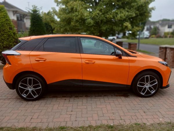 MG MG4 SUV, Electric, 2024, Orange