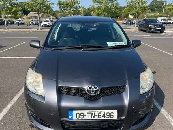 Toyota Auris Hatchback, Diesel, 2009, Grey