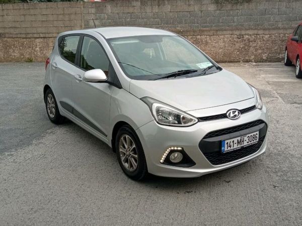 Hyundai i10 Hatchback, Petrol, 2014, Silver