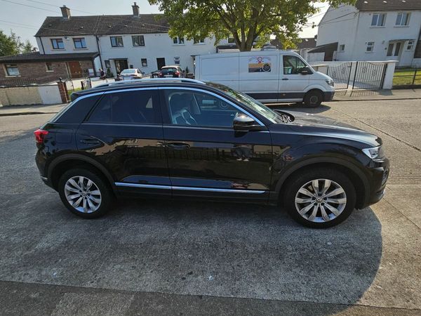 Volkswagen T-Roc SUV, Diesel, 2020, Black