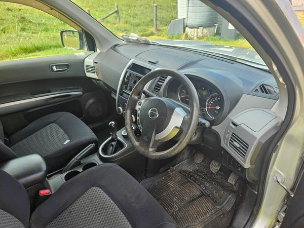 Nissan X-Trail SUV, Diesel, 2011, Silver