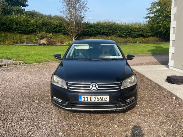 Volkswagen Passat Saloon, Diesel, 2011, Black