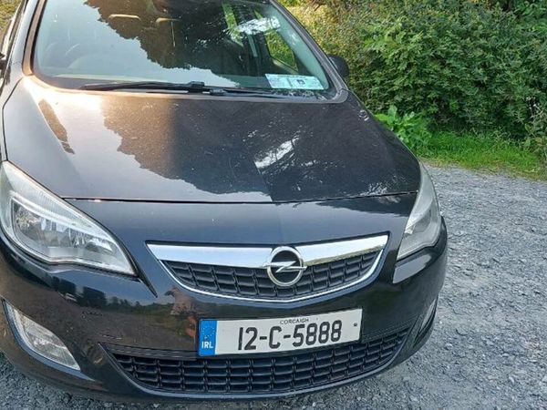 Opel Astra MPV, Diesel, 2012, Black