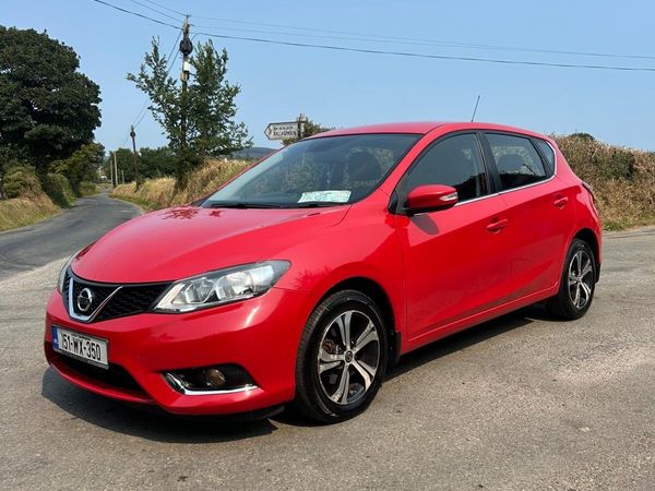 Nissan Pulsar Hatchback, Diesel, 2015, Red