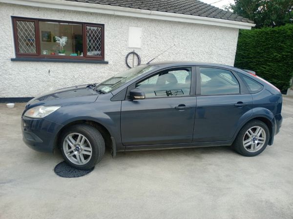 Ford Focus Hatchback, Petrol, 2008, Grey