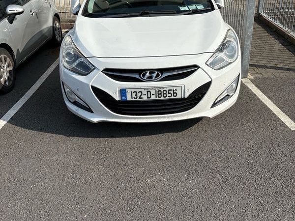 Hyundai i40 Saloon, Diesel, 2013, White