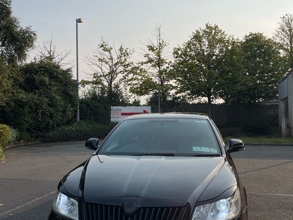 Skoda Octavia Hatchback, Petrol, 2010, Black