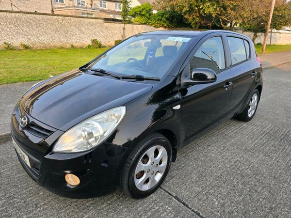Hyundai i20 Hatchback, Petrol, 2009, Black