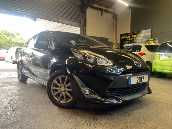 Toyota Aqua Hatchback, Hybrid, 2017, Black