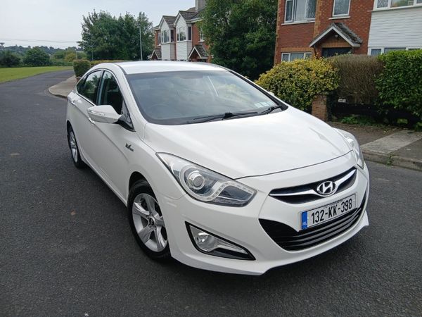 Hyundai i40 Saloon, Diesel, 2013, White