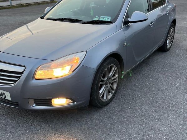Volkswagen Passat Saloon, Diesel, 2010, Black