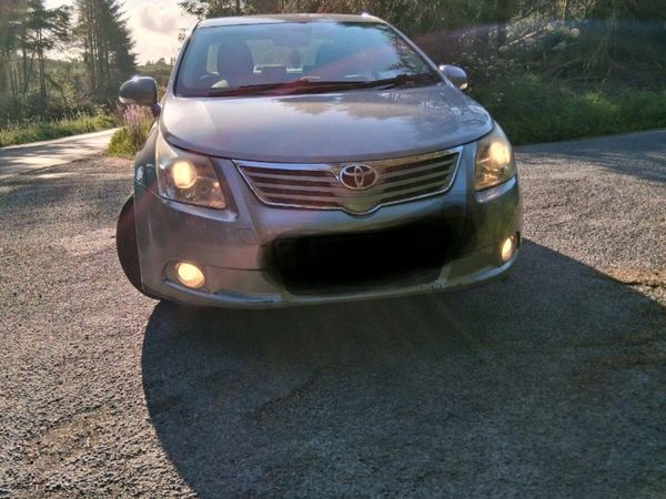 Toyota Avensis Saloon, Diesel, 2010, Grey