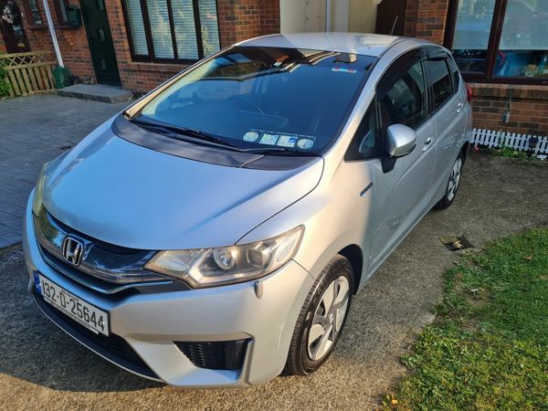 Honda Fit Hatchback, Petrol Hybrid, 2013, Silver