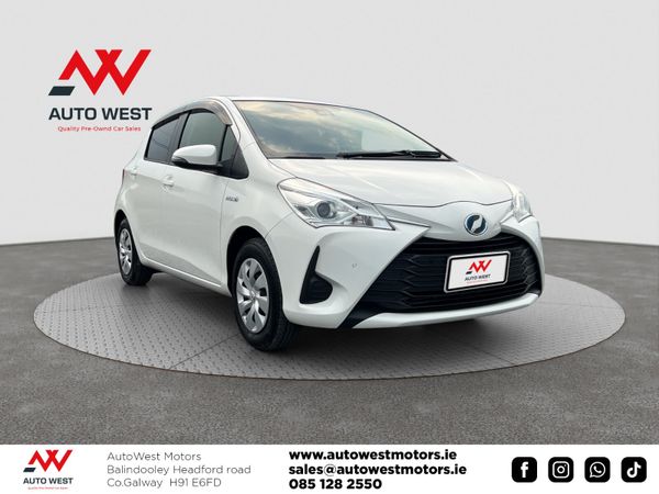 Toyota Vitz Hatchback, Petrol Hybrid, 2020, White