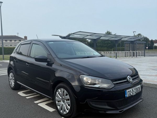 Volkswagen Polo Hatchback, Petrol, 2013, Black