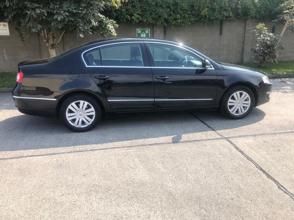 Volkswagen Passat Saloon, Petrol, 2007, Black