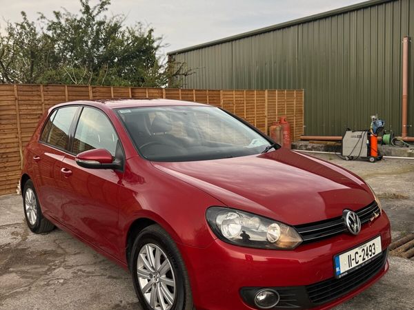 Volkswagen Passat Saloon, Diesel, 2011, Black