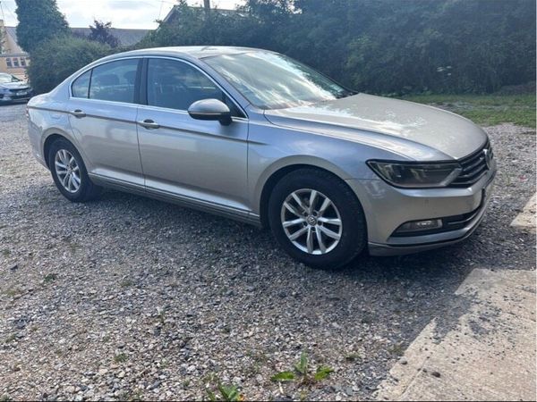 Volkswagen Passat Saloon, Diesel, 2015, Silver