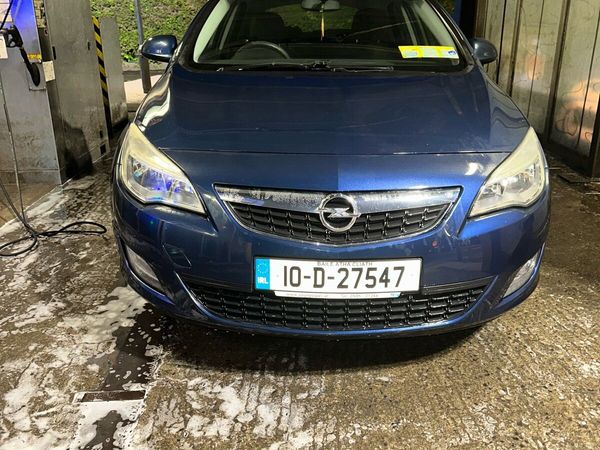 Opel Astra Hatchback, Petrol, 2010, Blue
