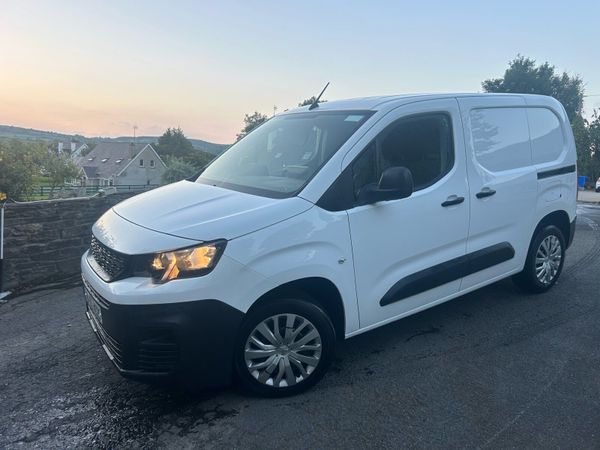 Peugeot Partner MPV, Diesel, 2019, White