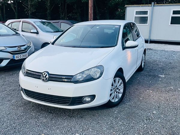 Volkswagen Golf Hatchback, Petrol, 2012, White