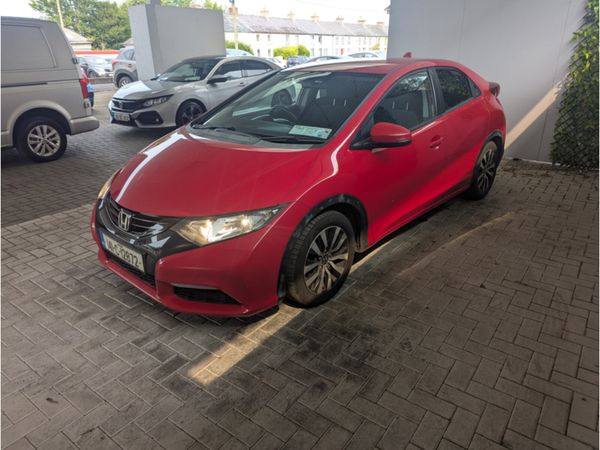 Honda Civic Hatchback, Diesel, 2014, Red