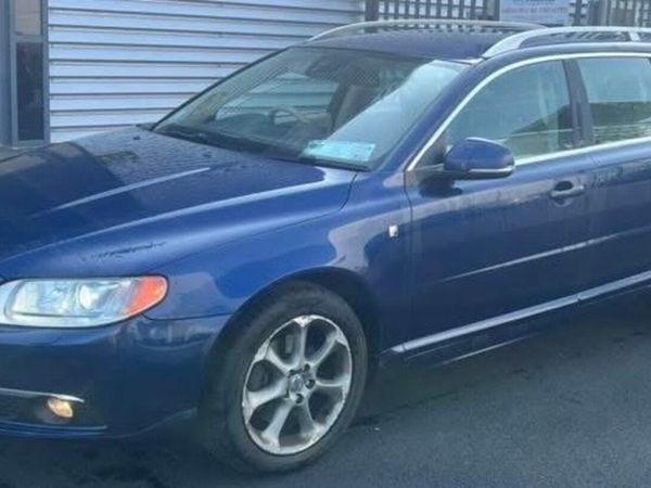 Volvo V70 Estate, Diesel, 2012, Blue