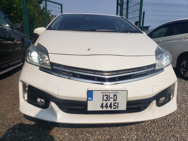 Toyota Prius Hatchback, Petrol Hybrid, 2013, White