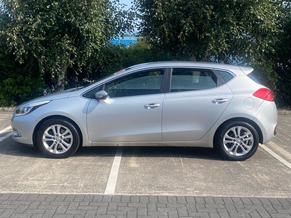 Kia Ceed Hatchback, Diesel, 2015, Silver