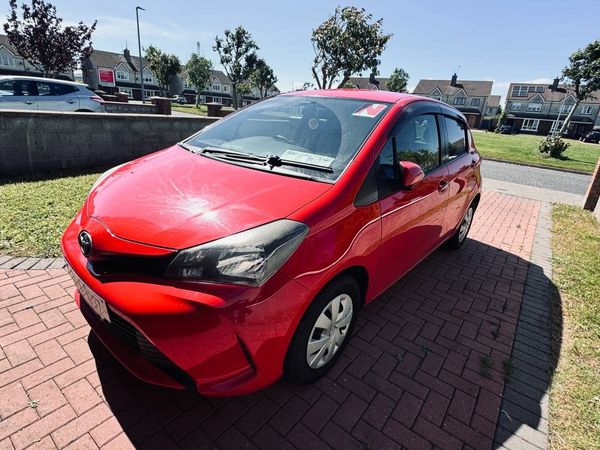 Toyota Vitz Hatchback, Petrol, 2014, Red