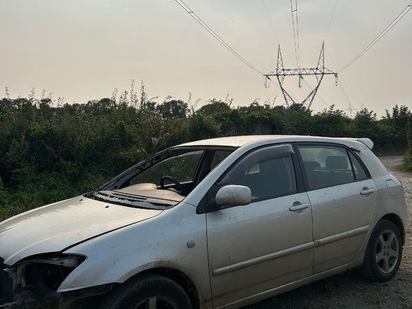 Toyota Corolla Hatchback, Petrol, 2005, Silver