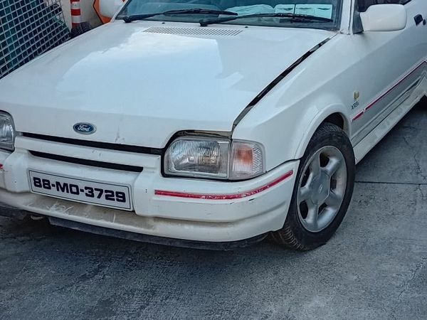 Ford Escort Convertible, Petrol, 1988, White