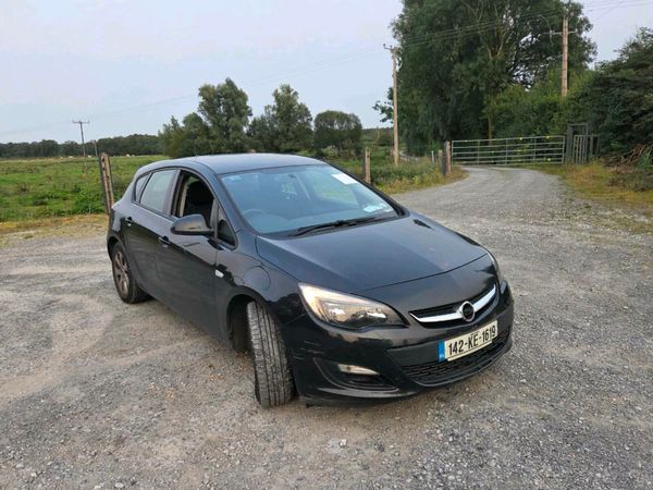Vauxhall Astra Hatchback, Diesel, 2014, Black