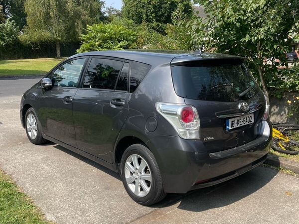 Toyota Verso MPV, Diesel, 2016, Grey