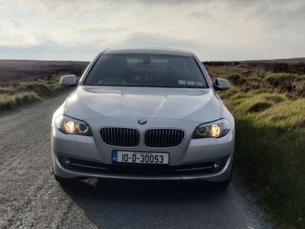 BMW 5-Series Saloon, Diesel, 2010, Silver