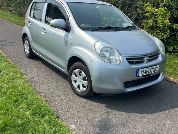 Toyota Passo Hatchback, Petrol, 2010, Silver